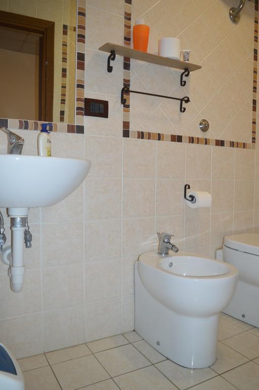 צ'יוויטווקיה Albergo Ollolai חדר תמונה