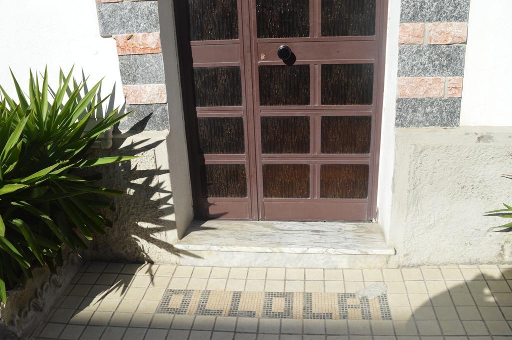 צ'יוויטווקיה Albergo Ollolai מראה חיצוני תמונה