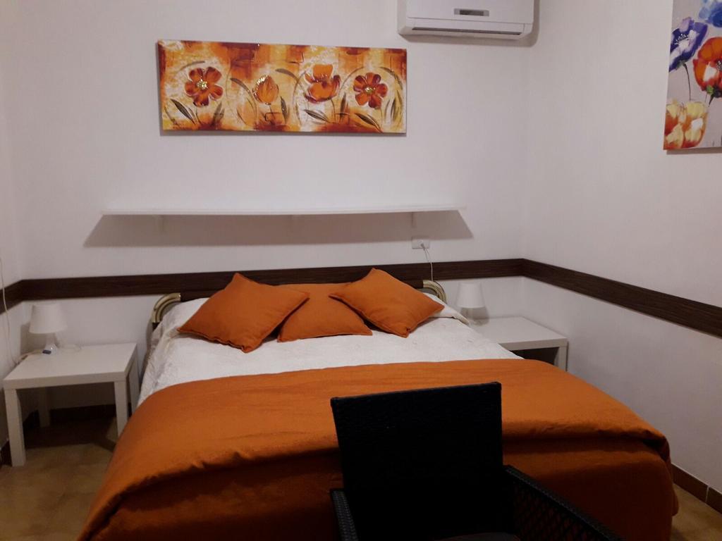 צ'יוויטווקיה Albergo Ollolai מראה חיצוני תמונה