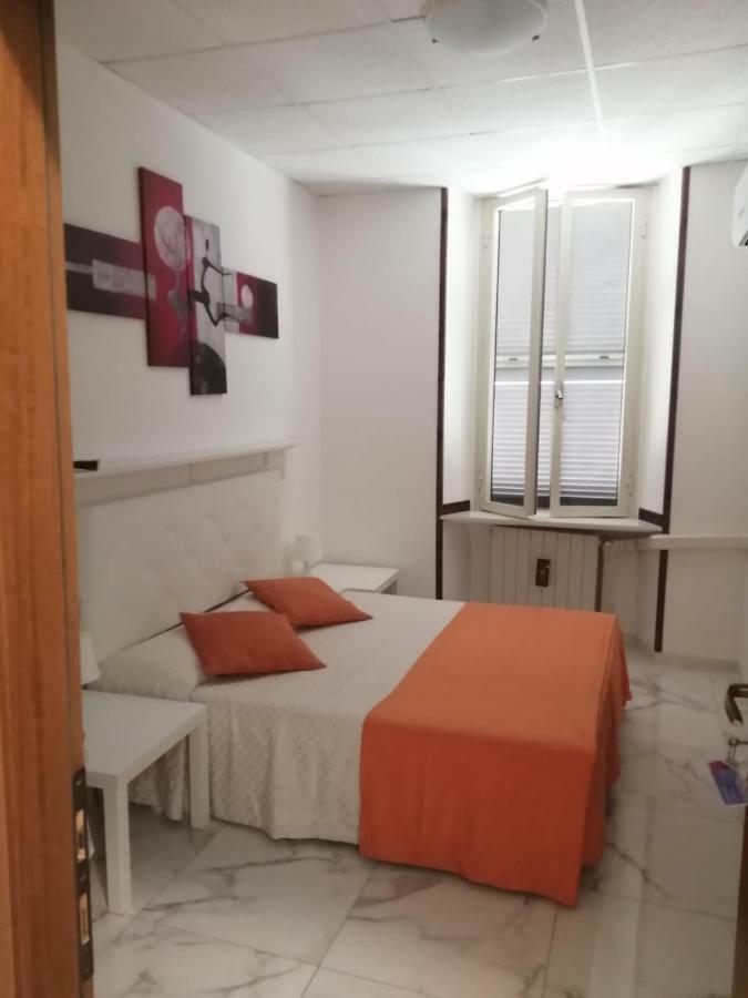 צ'יוויטווקיה Albergo Ollolai מראה חיצוני תמונה